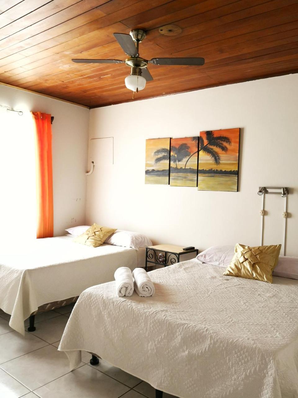 Vida Tropical Bed and Breakfast Alajuela Buitenkant foto