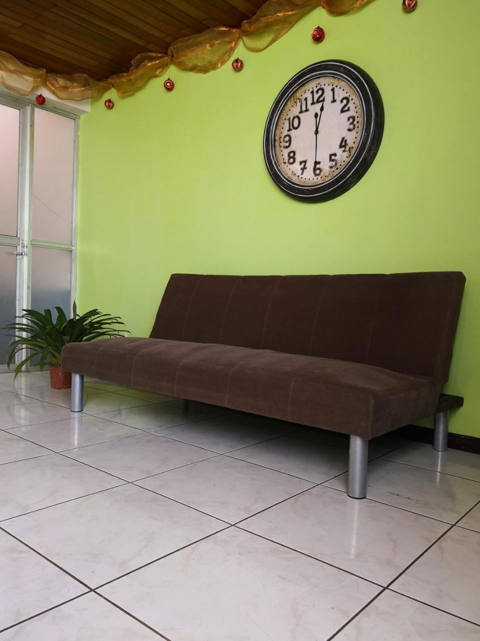 Vida Tropical Bed and Breakfast Alajuela Buitenkant foto