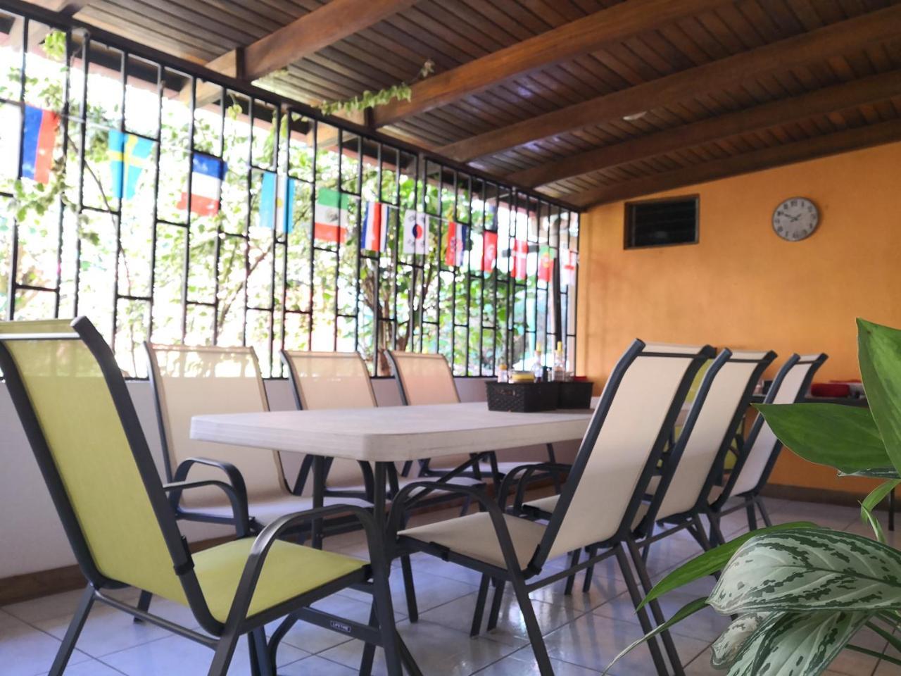 Vida Tropical Bed and Breakfast Alajuela Buitenkant foto