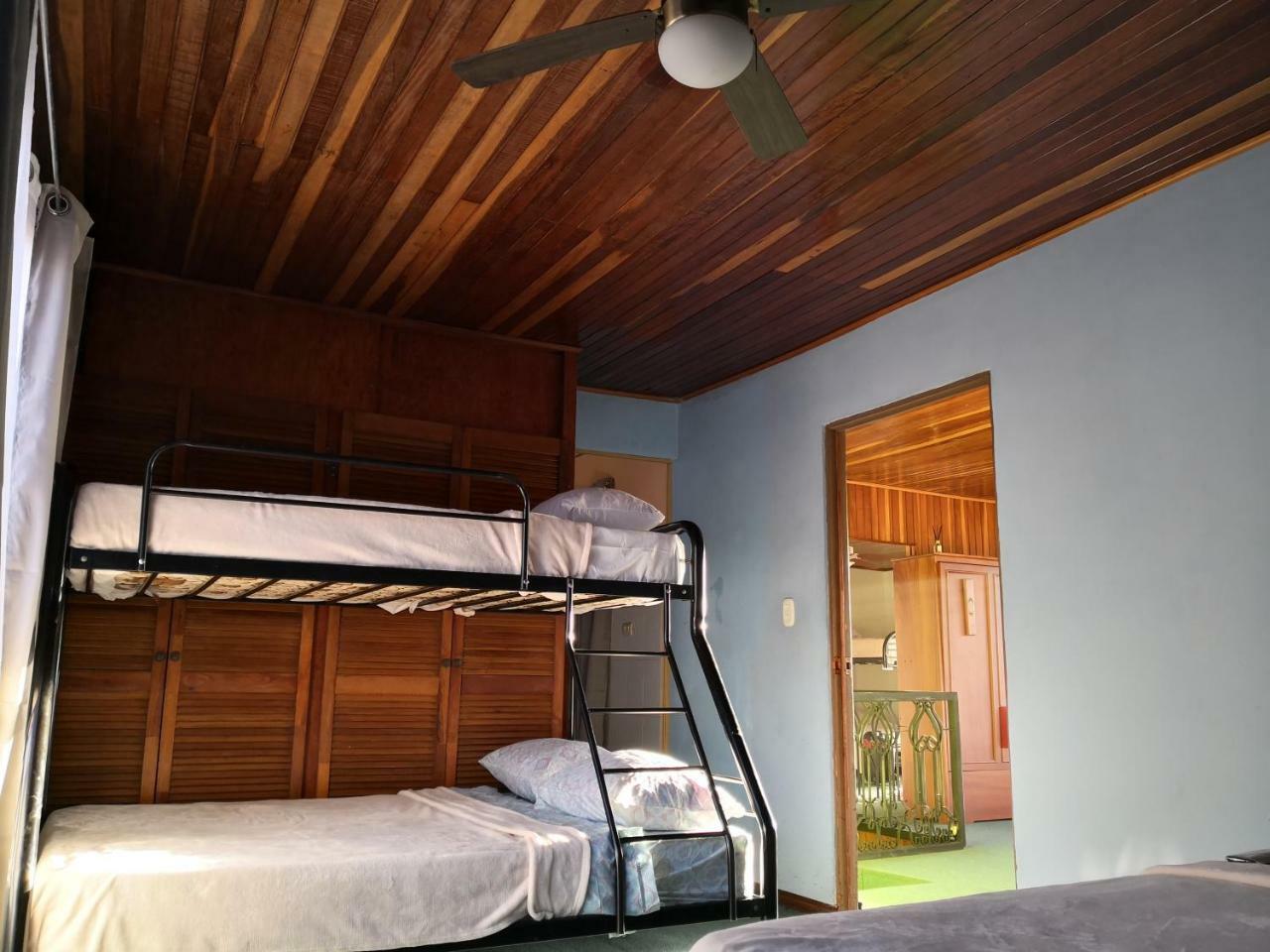 Vida Tropical Bed and Breakfast Alajuela Buitenkant foto